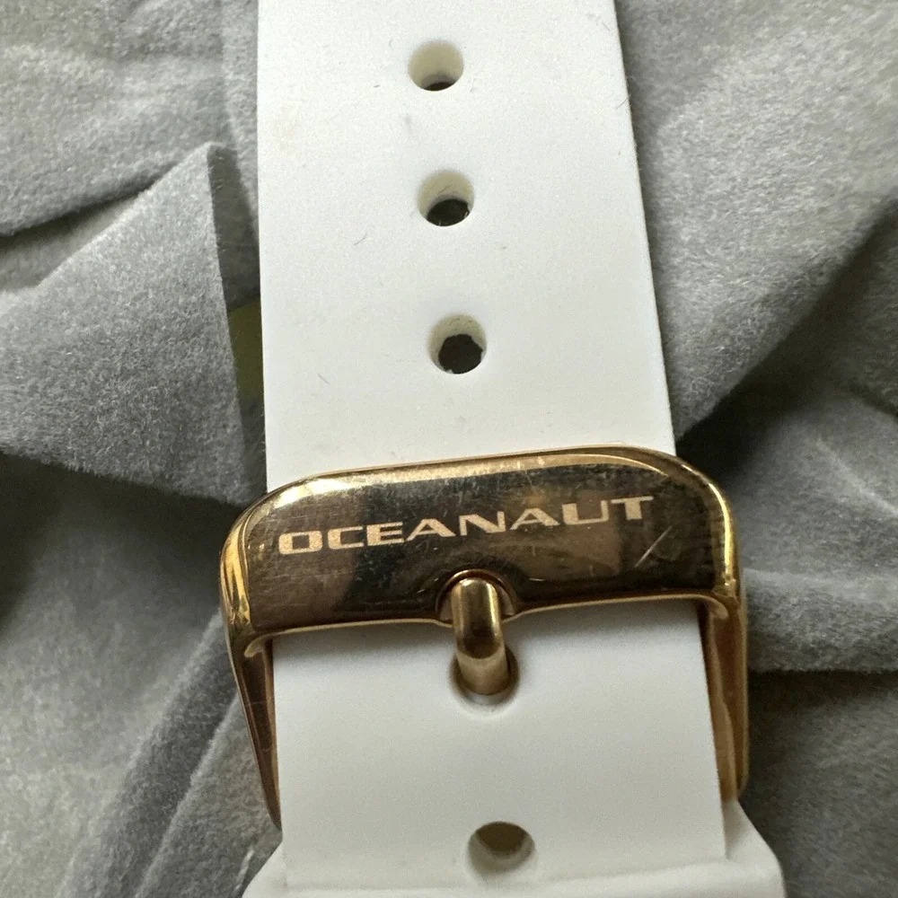 Oceanaut Acqua Sport Womens White Dial  Gold Tone‎ Watch